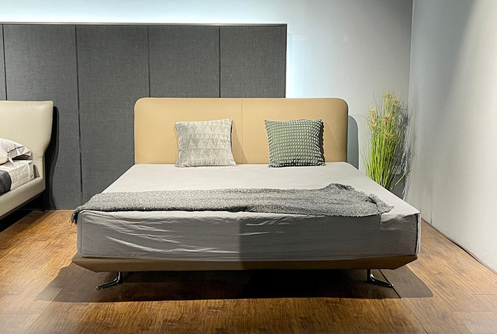 GC2242 Upholstered Bed