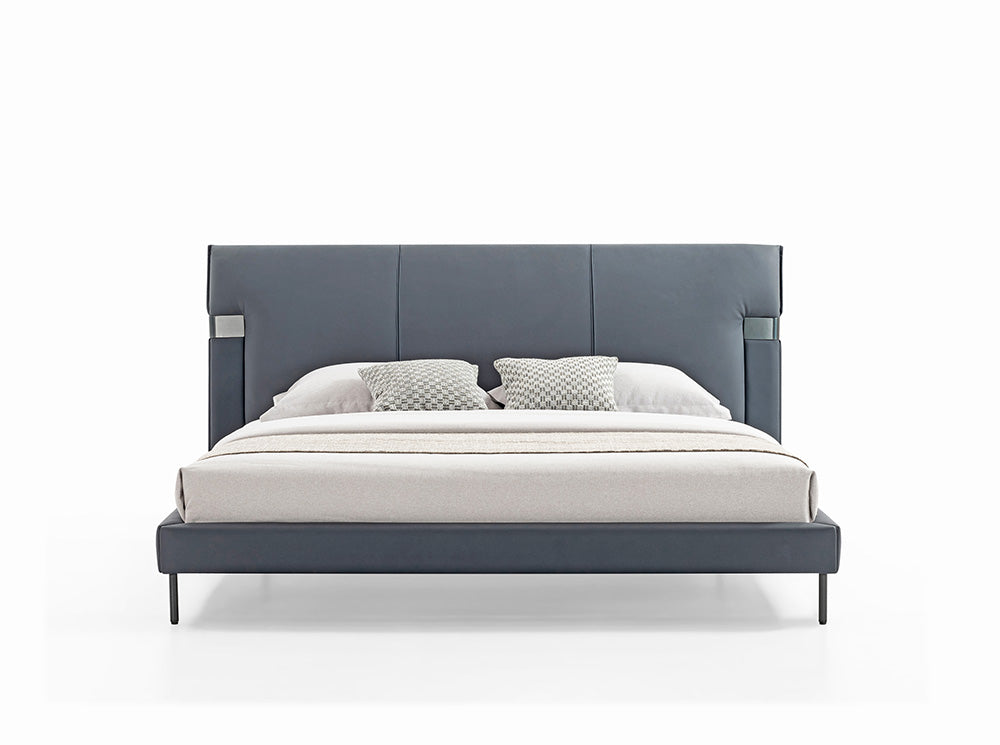 GC2243 Upholstered Bed