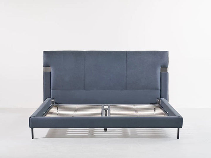 GC2243 Upholstered Bed