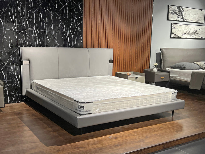 GC2243 Upholstered Bed