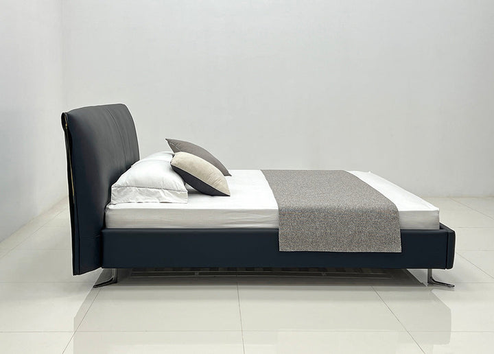 GC2245 Upholstered Bed