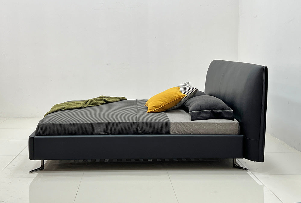 GC2245 Upholstered Bed