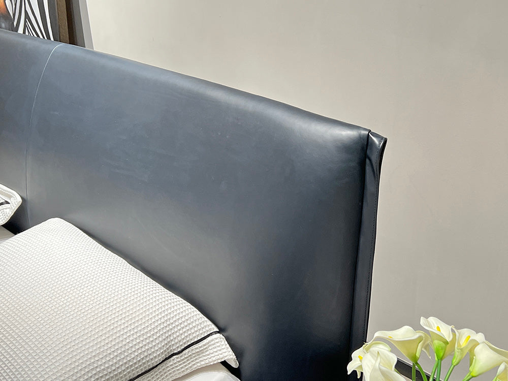 GC2245 Upholstered Bed