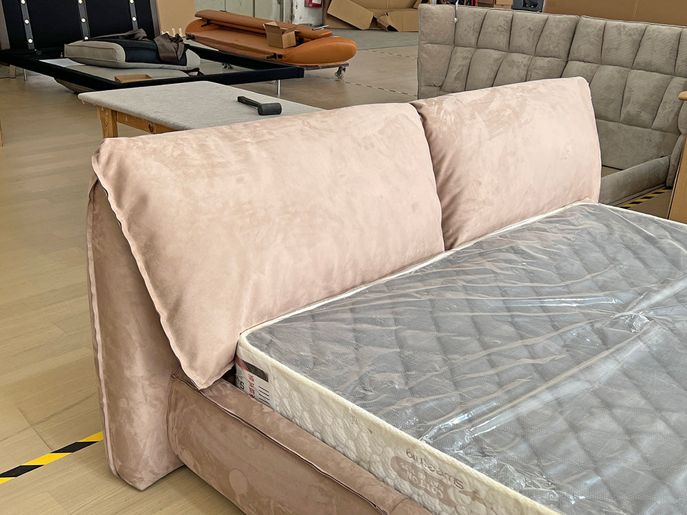 GC2248 Upholstered Bed