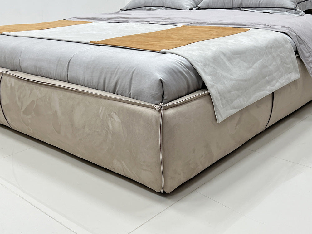 GC2248 Upholstered Bed