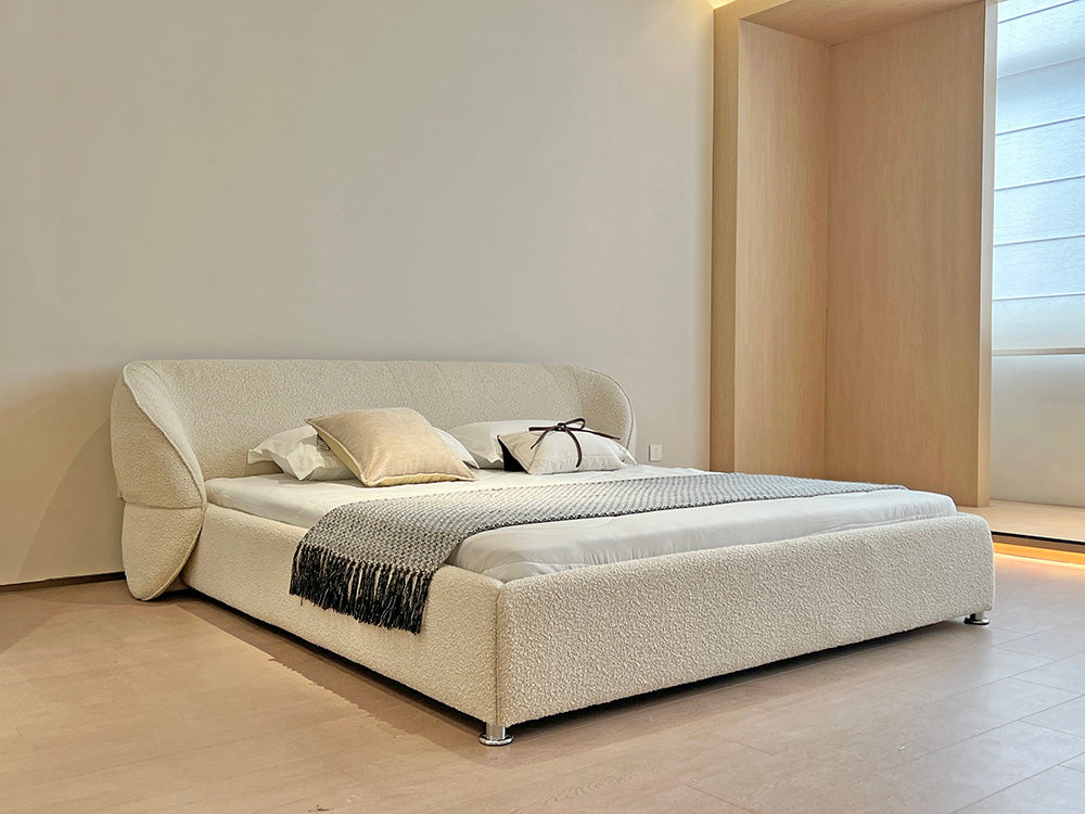 GC2251 Upholstered Bed