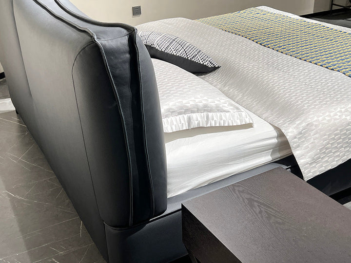 GC2257 Upholstered Bed