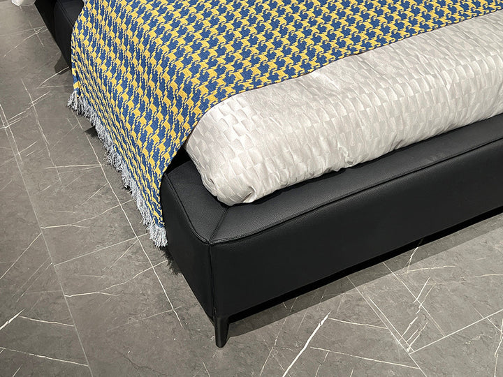 GC2257 Upholstered Bed
