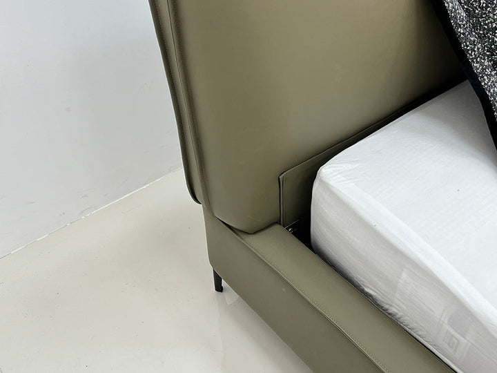 GC2257 Upholstered Bed