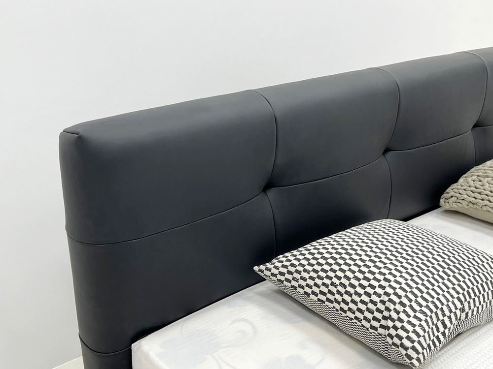 GC2301 Upholstered Bed