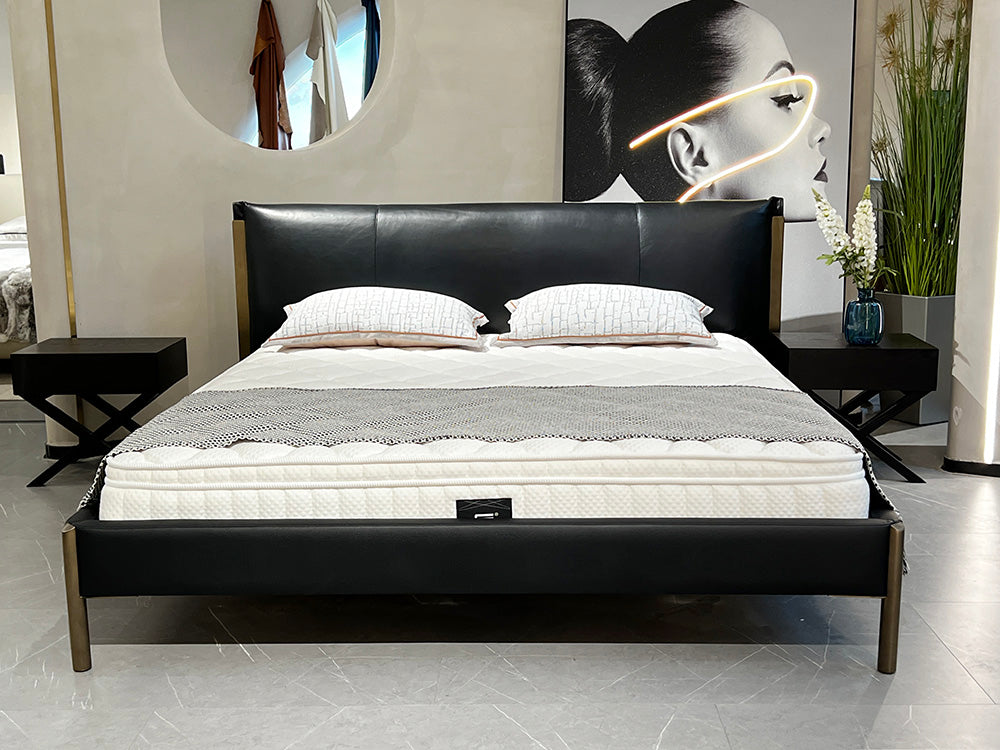 GC2302 Upholstered Bed