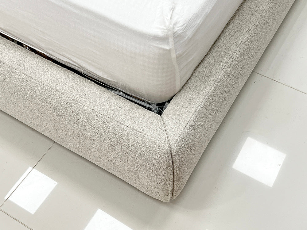 GC2305 Upholstered Bed