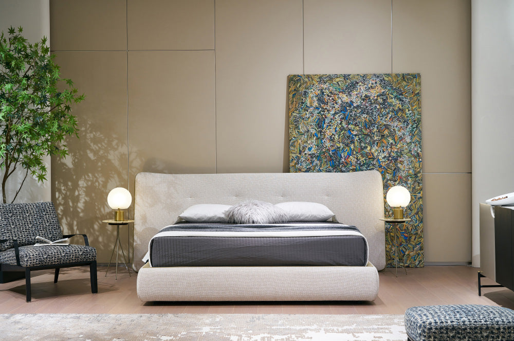 GC2305 Upholstered Bed