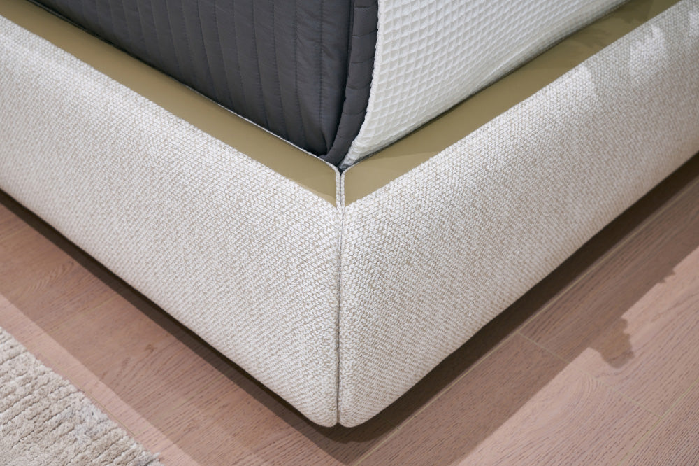 GC2305 Upholstered Bed