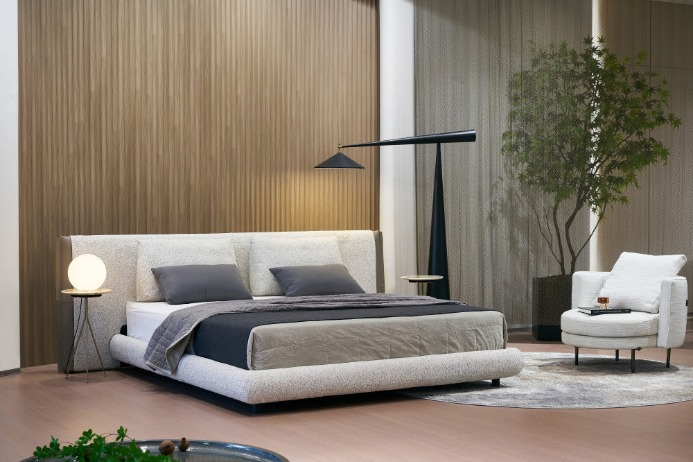GC2310 Upholstered Bed