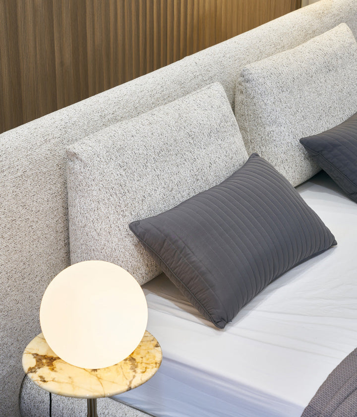 GC2310 Upholstered Bed