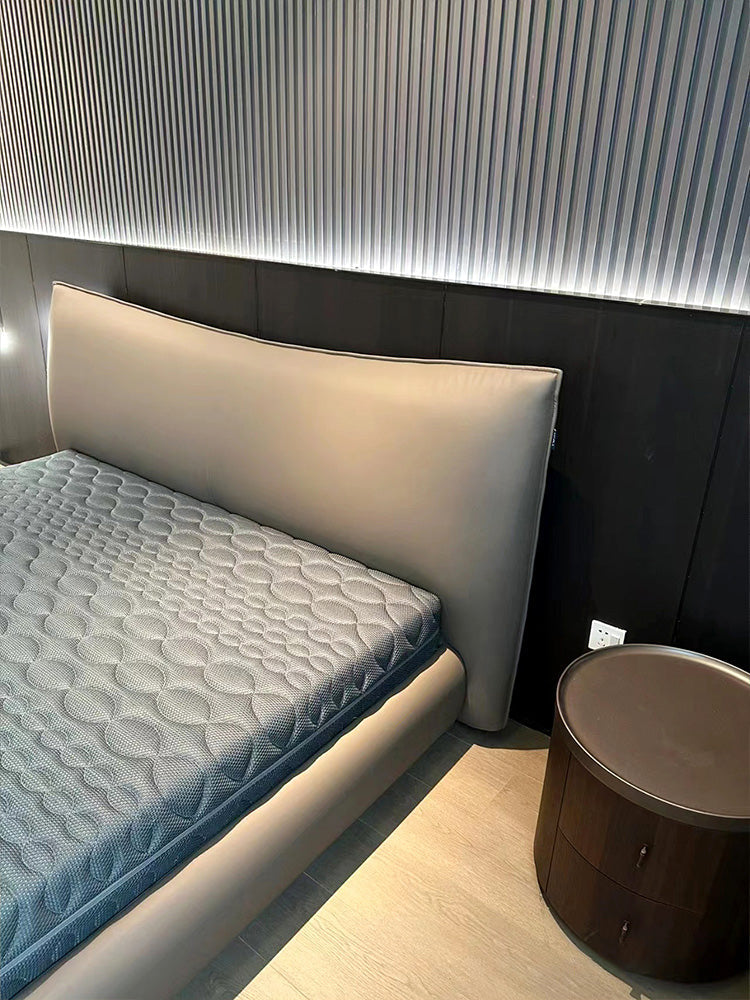 GC2311 Upholstered Bed
