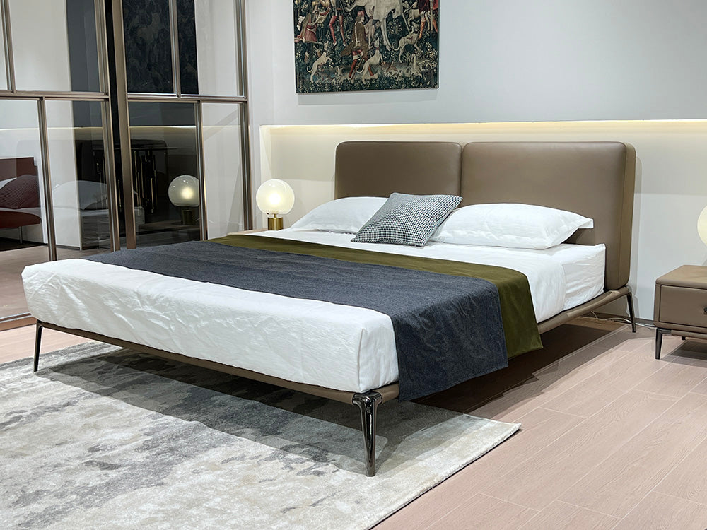 GC2315 Upholstered Bed