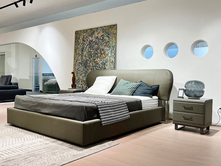 GC2321 Upholstered Bed