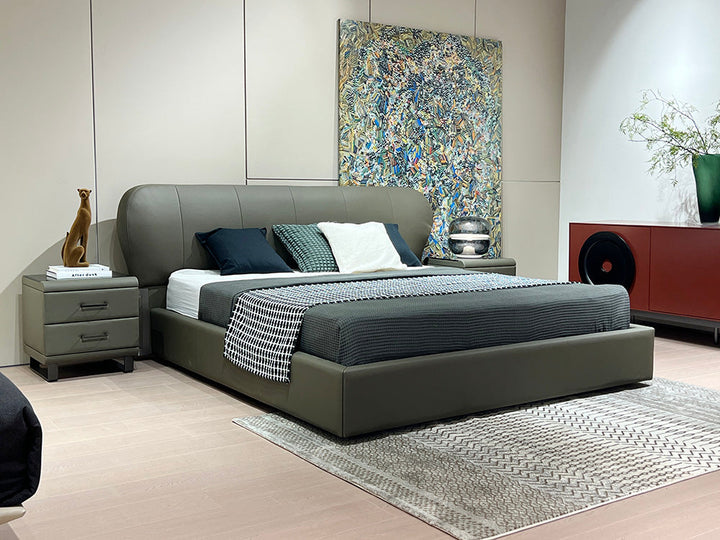 GC2321 Upholstered Bed
