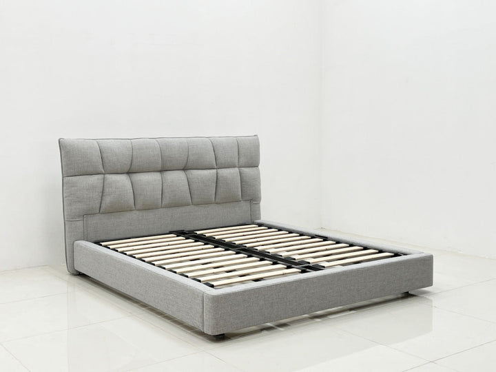 GC2333 Upholstered Bed