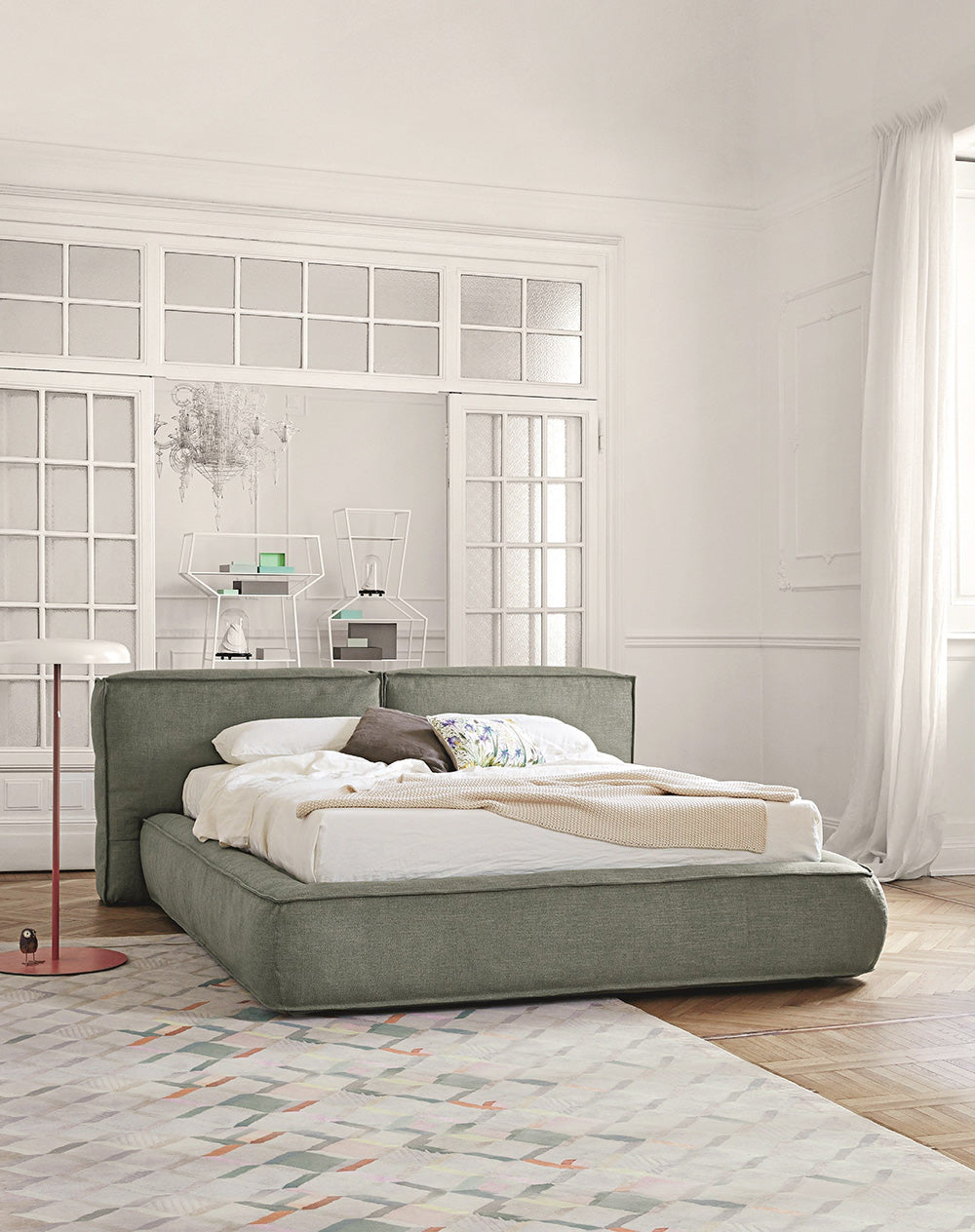 GC2337 Upholstered Bed