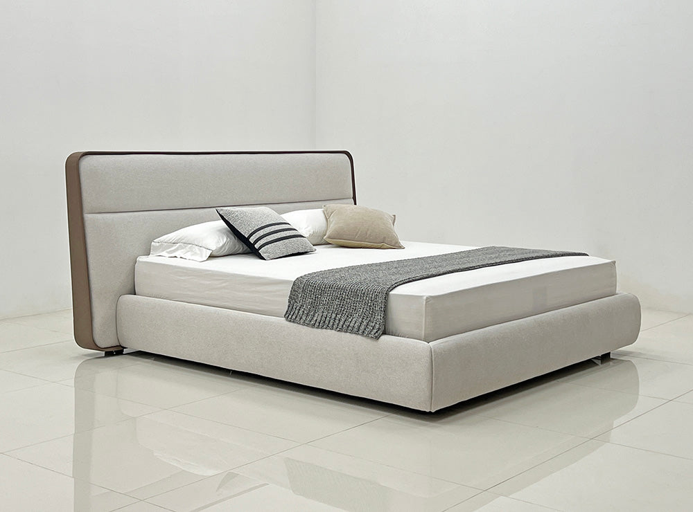 GC2338 Upholstered Bed