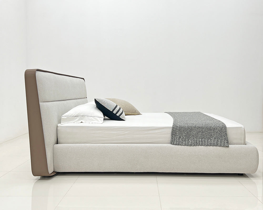 GC2338 Upholstered Bed