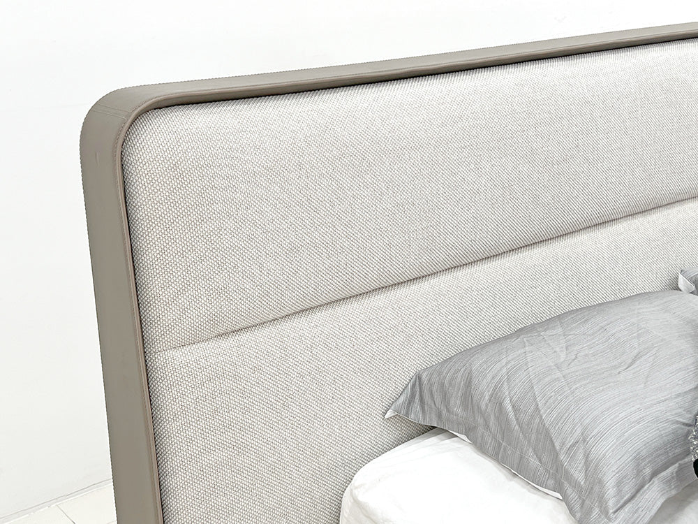 GC2338 Upholstered Bed