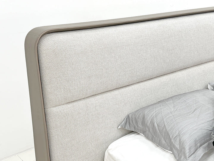 GC2338 Upholstered Bed
