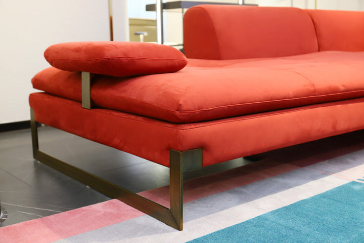 GS9081 Italian Modern Red Fabric Sofa